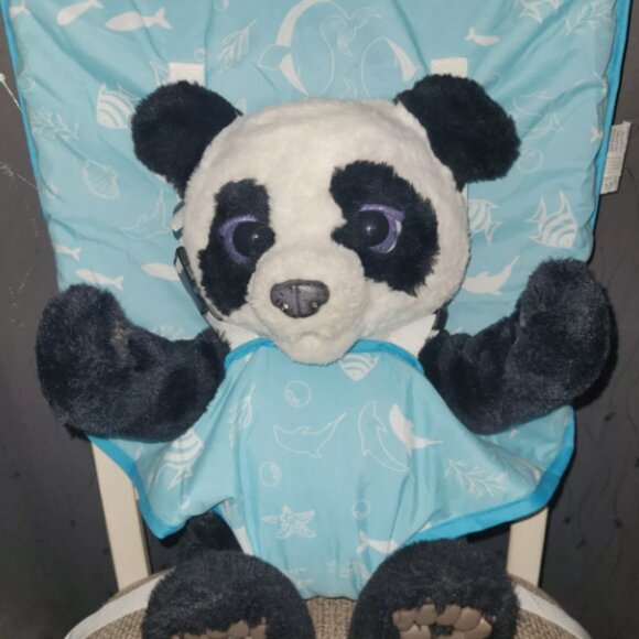 Toddler Chair With 5-Point Safety Adjustable Straps Folds Into Bag - Picture 1 of 7